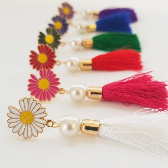 Flower Tassel Earrings NWOT - Picture 2 of 2